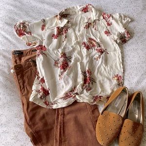 Sandy & Sid Floral Top